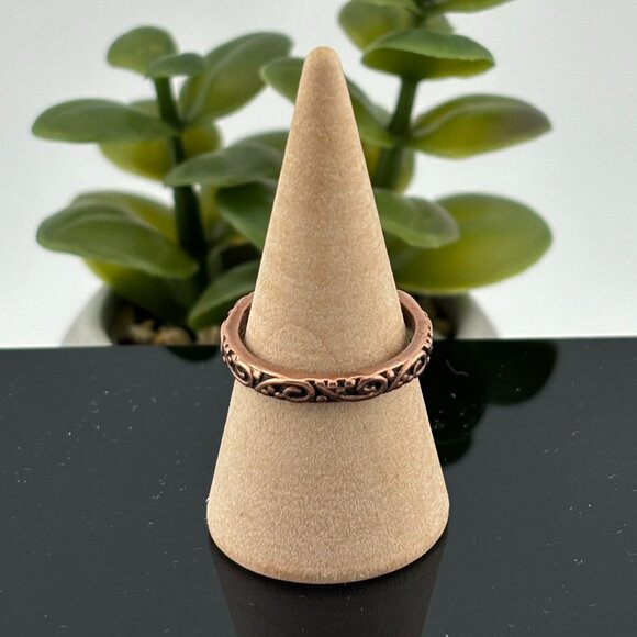 Copper coloured thin band ring - Picture 2 of 3